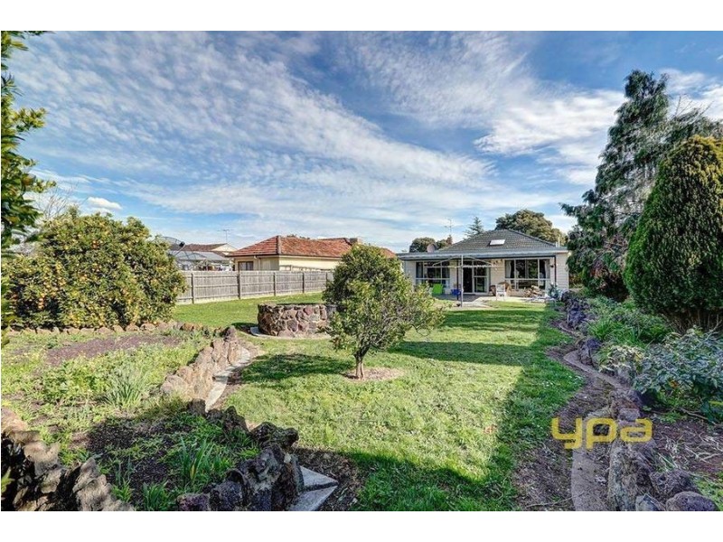 8 Grimwade Street, Reservoir VIC 3073