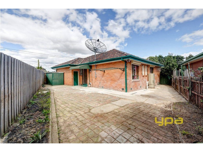 2 Green Avenue, Kingsbury VIC 3083