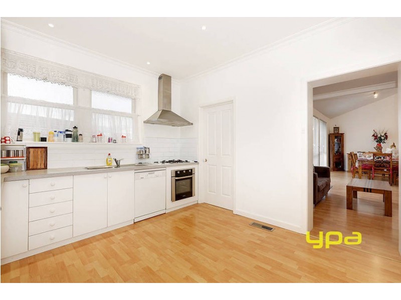 17 Moore Crescent, Reservoir VIC 3073