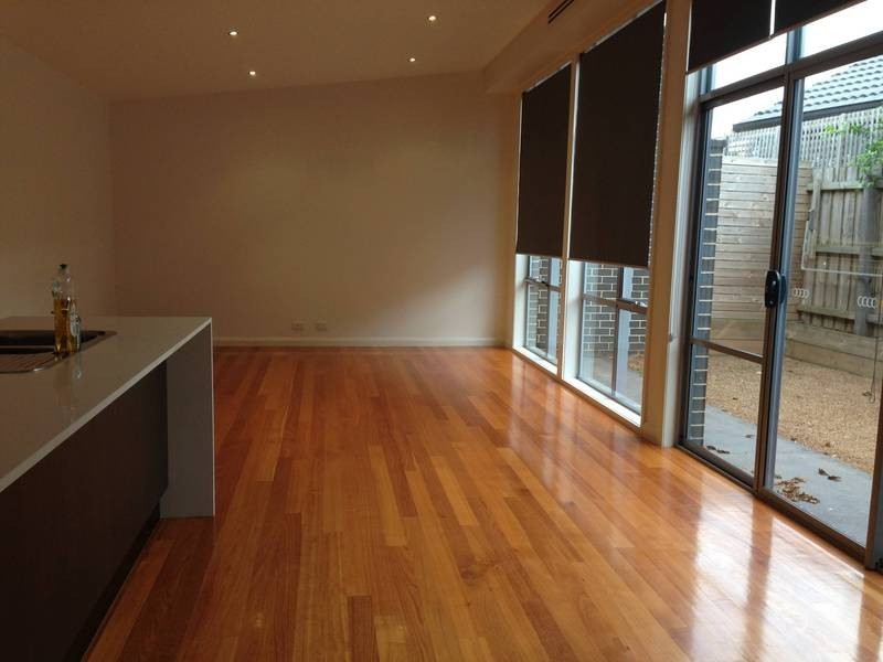 2/80 Hickford Street, Reservoir VIC 3073