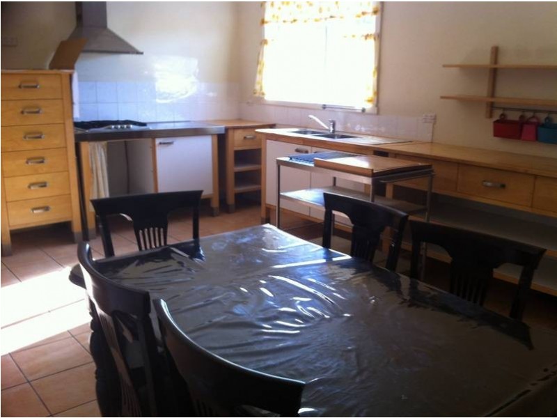 61 Carolyn Crescent, Bundoora VIC 3083