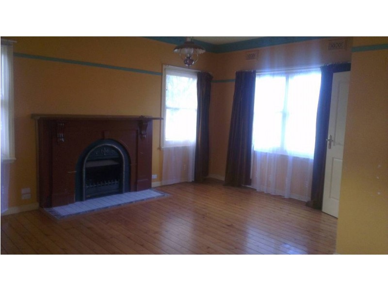 49 Leamington Street, Reservoir VIC 3073