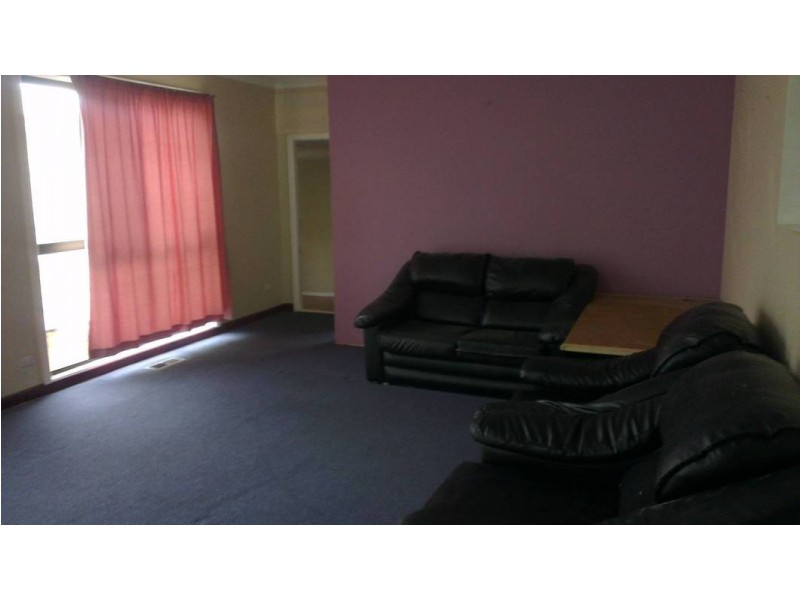 6 Caddy Court, Reservoir VIC 3073