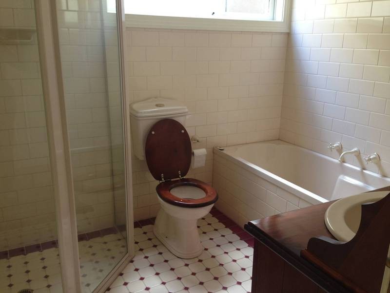 14 Livingstone Parade, Preston VIC 3072