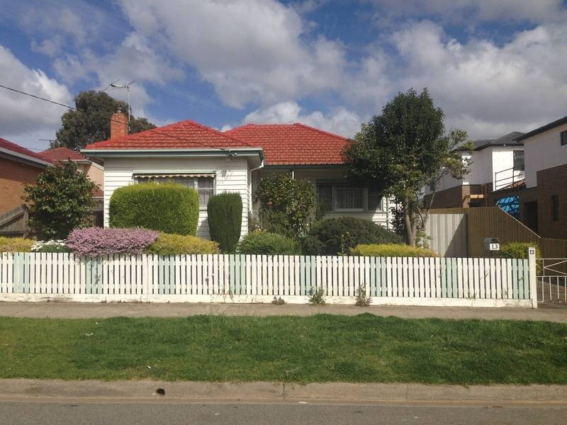 13 Erskine Avenue, Reservoir VIC 3073