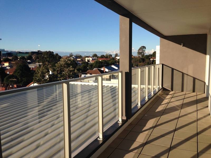 404/100 Plenty Road, Preston VIC 3072