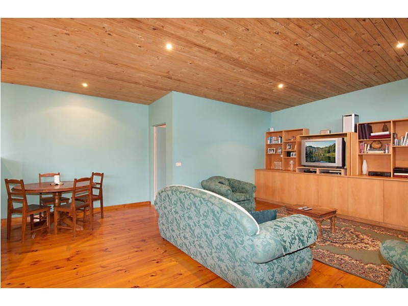 2 Foam Avenue, Blairgowrie VIC 3942