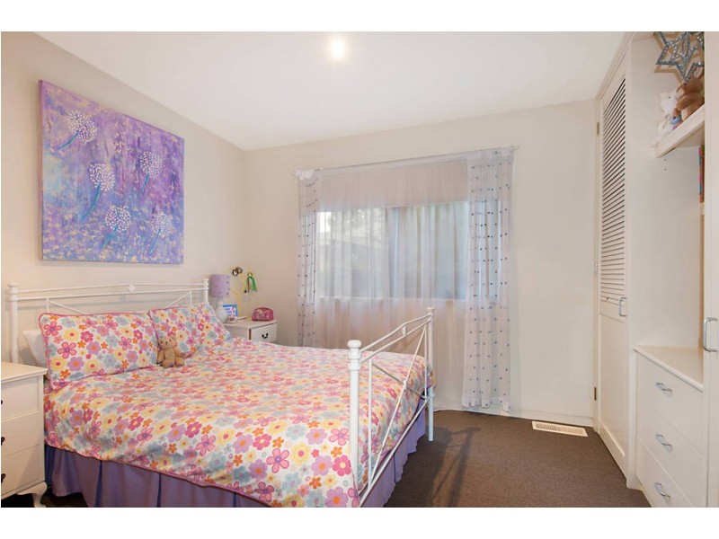 2 Foam Avenue, Blairgowrie VIC 3942