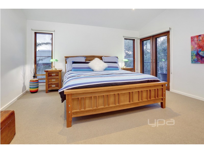 10 Raymond Drive, Dromana VIC 3936