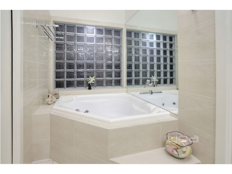 10 Raymond Drive, Dromana VIC 3936