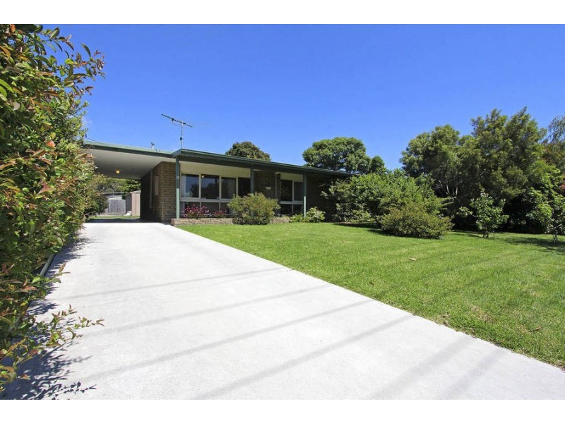 13 Dunsmuir Drive, Rosebud VIC 3939