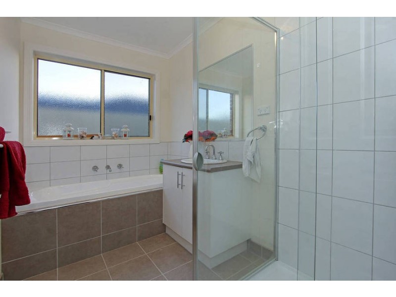 17 Forshaw Court, Rosebud VIC 3939