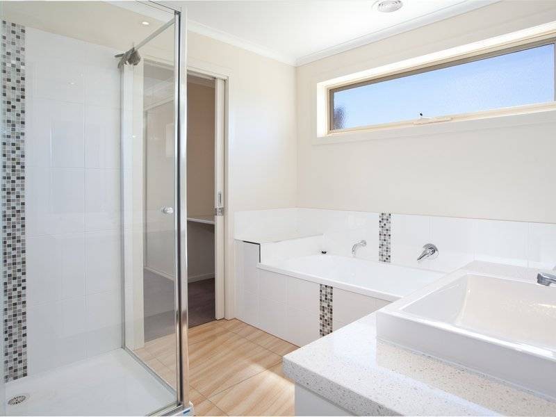 5 Blackberry Crescent, Rosebud VIC 3939