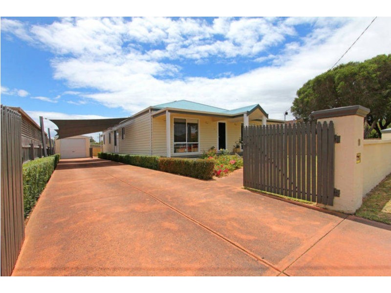 11 Ruyton Drive, Rosebud VIC 3939