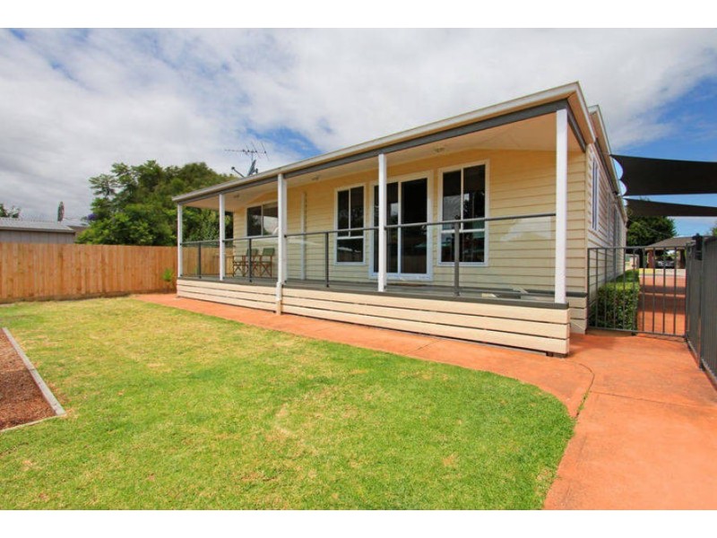 11 Ruyton Drive, Rosebud VIC 3939