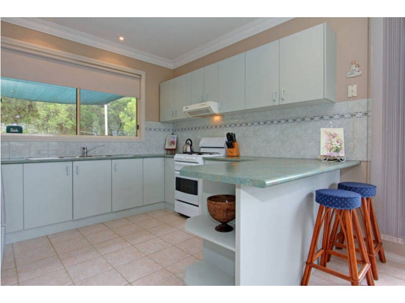 28 Bienias Crescent, Tootgarook VIC 3941