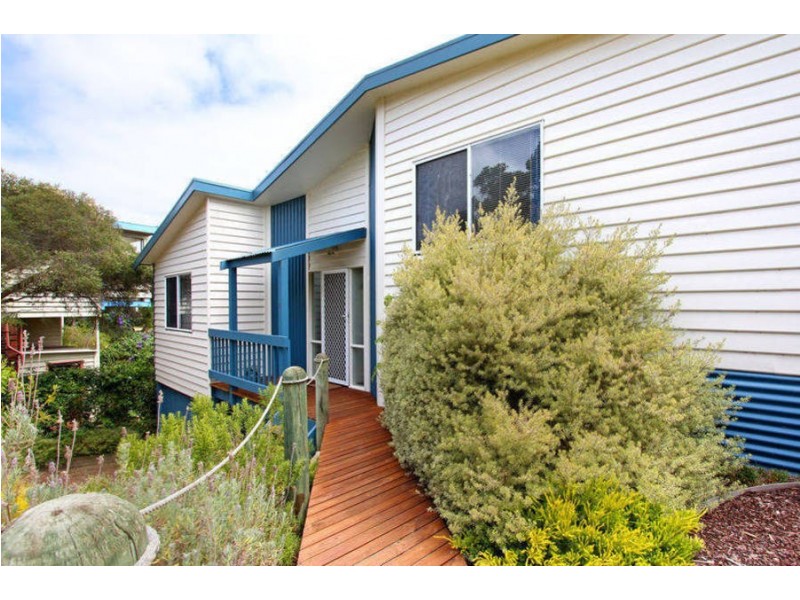 6 Nalong Street, Rye VIC 3941