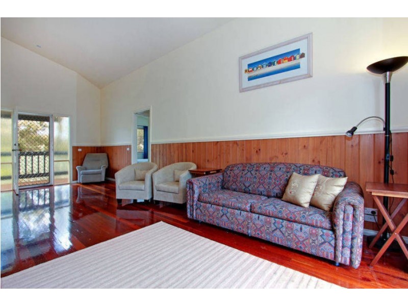 6 Nalong Street, Rye VIC 3941