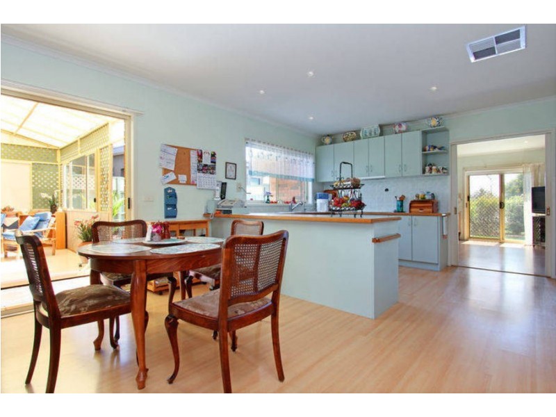4 Fairway Drive, Safety Beach VIC 3936
