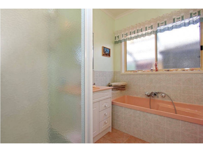 4 Fairway Drive, Safety Beach VIC 3936