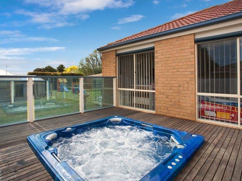 34 Curlew Drive, Rosebud VIC 3939