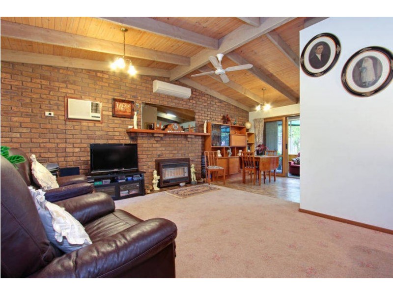 1 Howqua Drive, Rosebud West VIC 3940