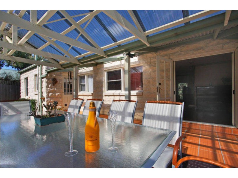 20 Warrain Avenue, Rosebud VIC 3939