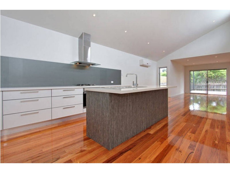 18A Capel Avenue, Rosebud VIC 3939