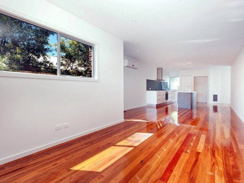 18 Capel Avenue, Rosebud VIC 3939