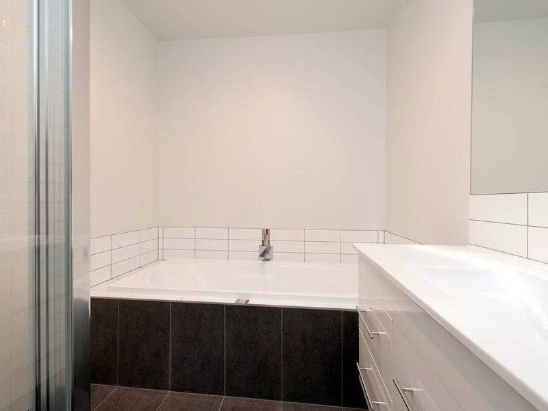 18 Capel Avenue, Rosebud VIC 3939