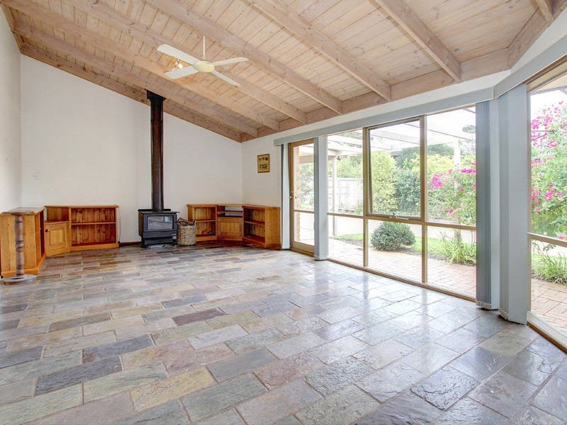 1/60 Adelaide Street, Blairgowrie VIC 3942