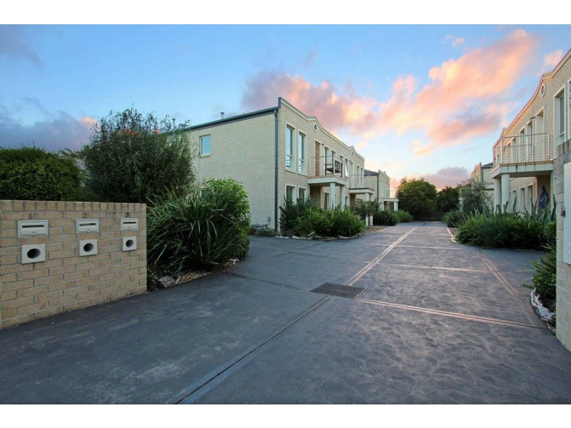 1/69-71 Seaview Avenue, Safety Beach VIC 3936