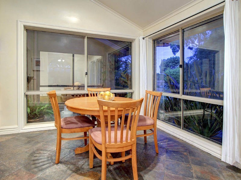 4 Golf Course Circle, Safety Beach VIC 3936