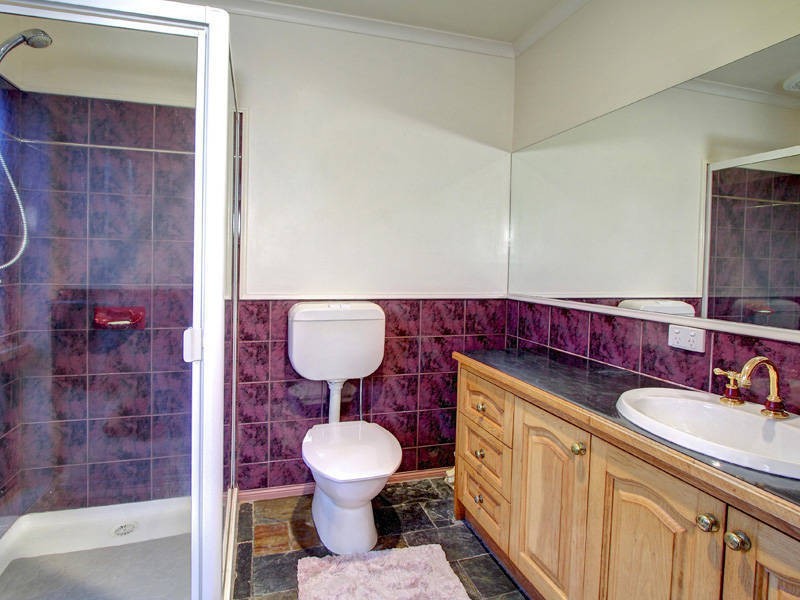 4 Golf Course Circle, Safety Beach VIC 3936