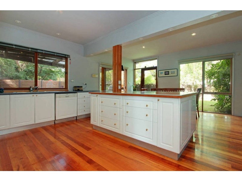 8 Anakie Court, Rosebud VIC 3939