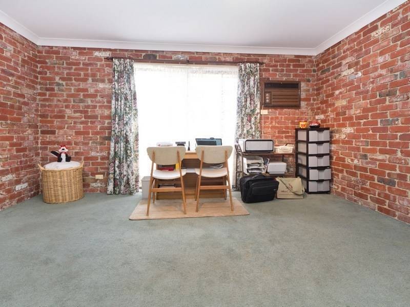 19 Carrathool Avenue, Rosebud VIC 3939