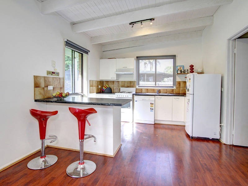 2/115 Austin Avenue, Mccrae VIC 3938