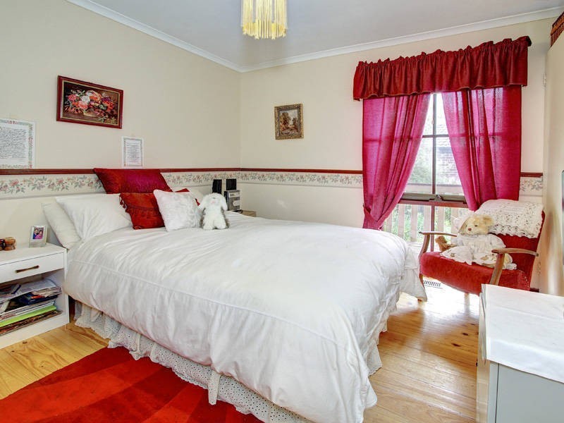 63 Sunningdale Road, Rosebud VIC 3939