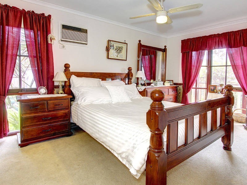 63 Sunningdale Road, Rosebud VIC 3939