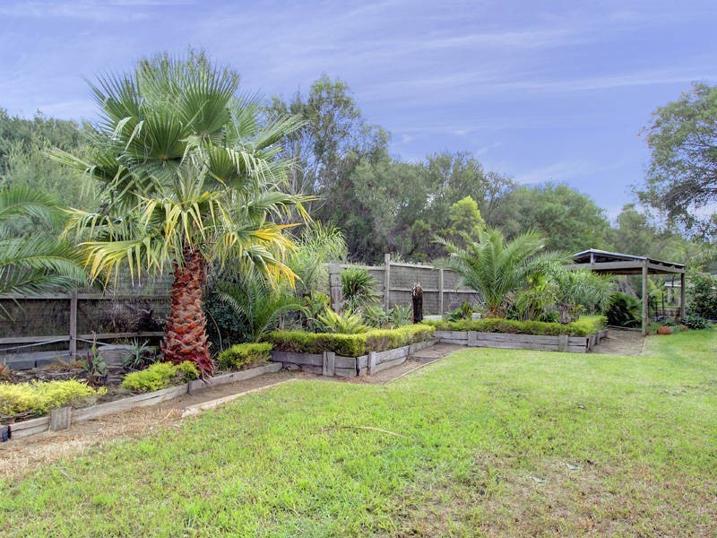 4 Carboor Street, Tootgarook VIC 3941