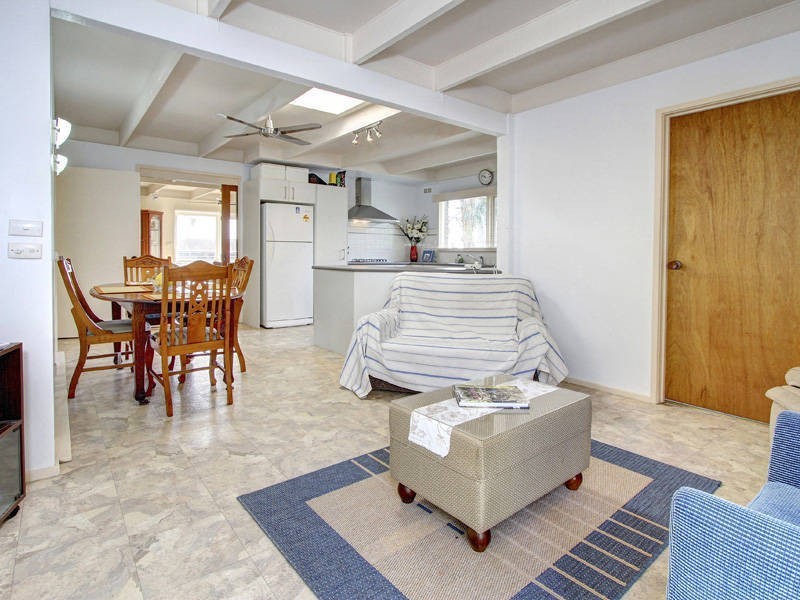 14 Burns Close, Dromana VIC 3936