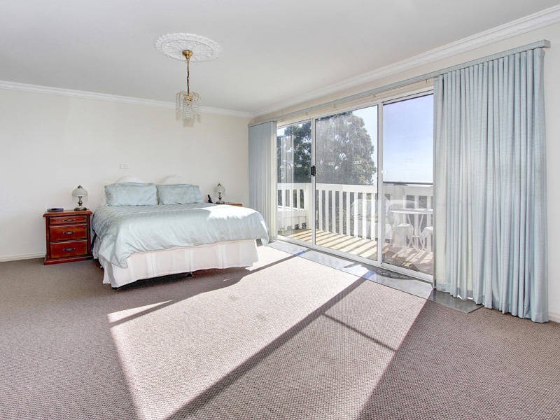 20 Glenwood Avenue, Dromana VIC 3936