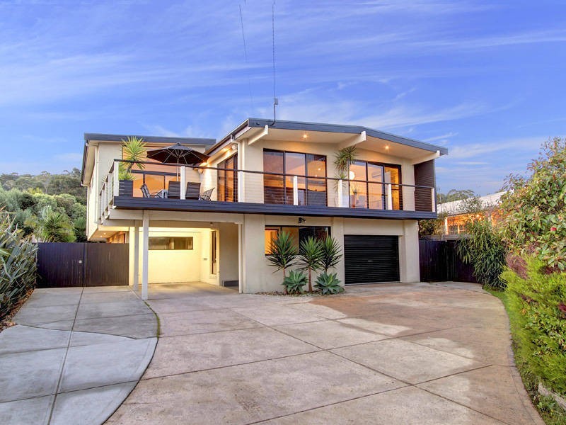 25 Thurloo Drive, Safety Beach VIC 3936