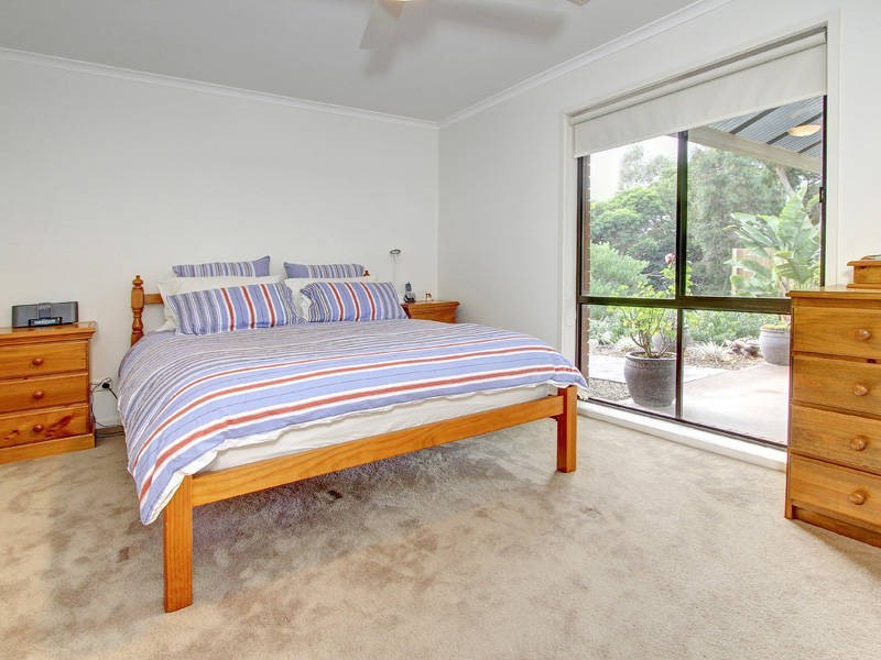 29 Sherwood Avenue, Rosebud VIC 3939