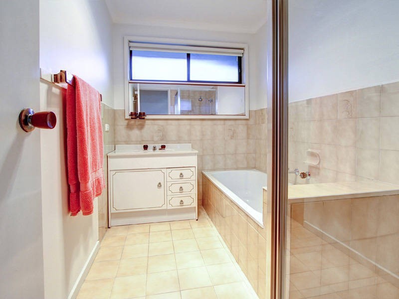 29 Sherwood Avenue, Rosebud VIC 3939