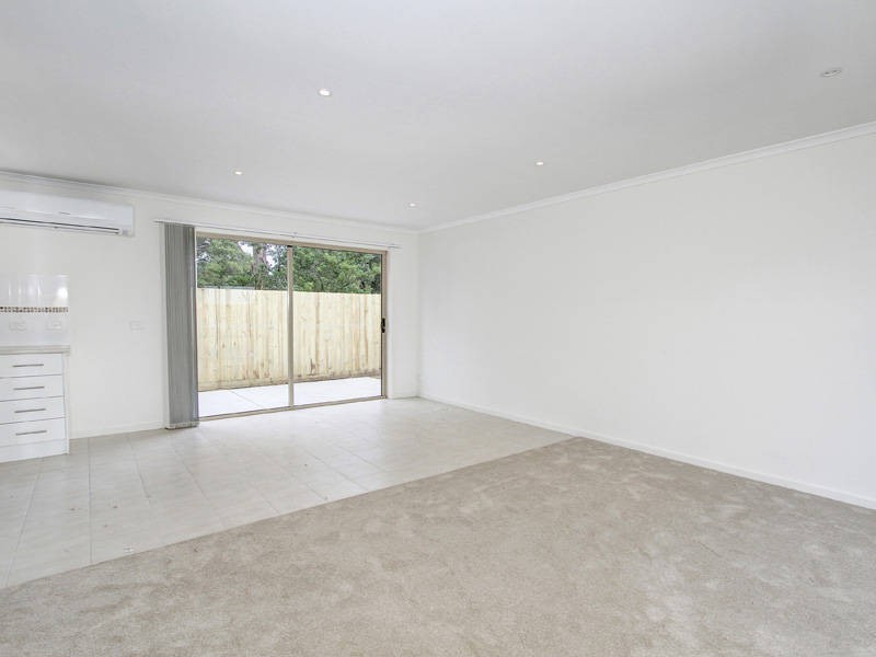 2/23 Grenville Grove, Rosebud VIC 3939