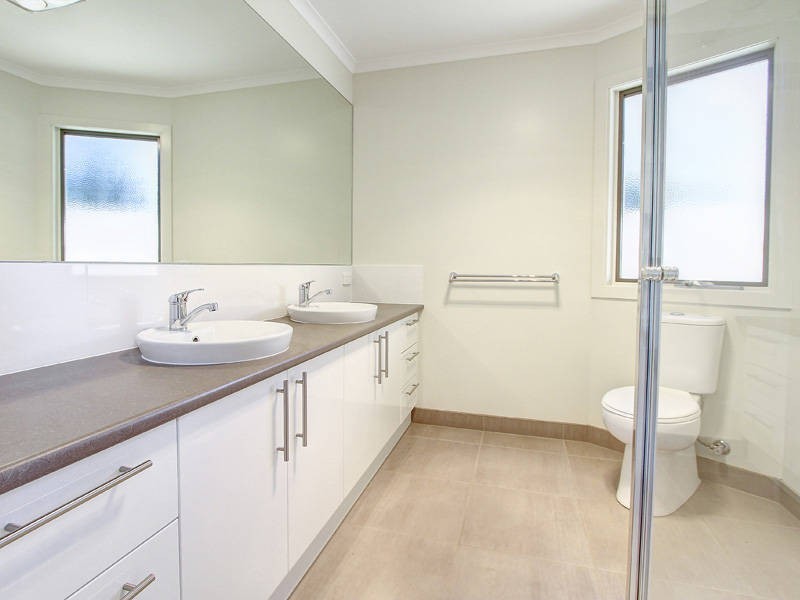 4 Karawa Close, Rosebud VIC 3939