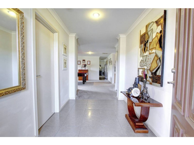 2 Forshaw Court, Rosebud VIC 3939