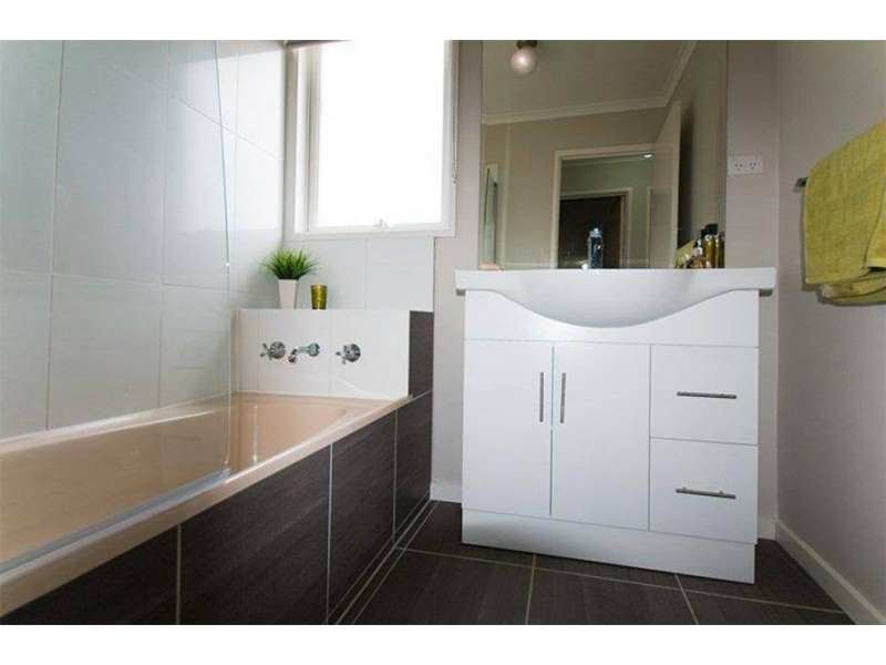 6 Cain Street, Rosebud VIC 3939