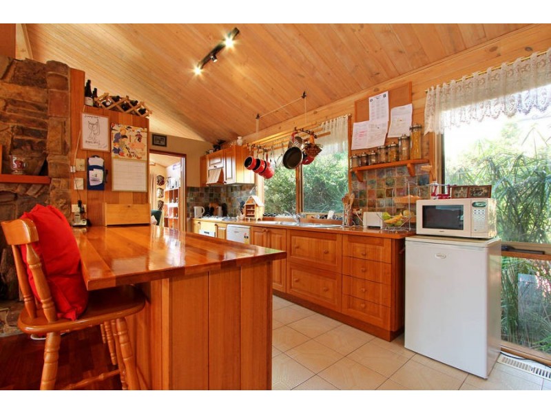 18 Sylvan Drive, Rosebud VIC 3939